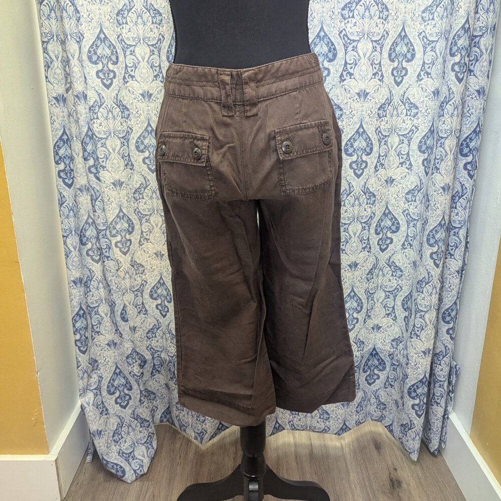 Old Navy Capris - Picture 4 of 5